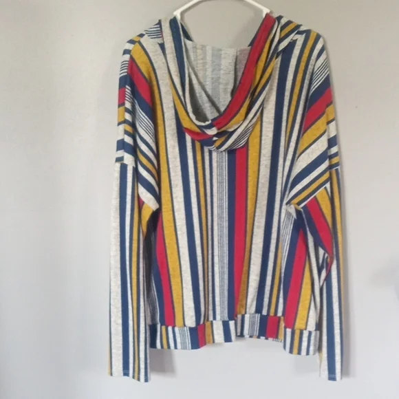 Free Kisses Striped Women's Hoodie Size 3X - Picture 3 of 5
